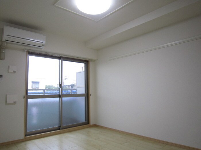 物件内観写真14　(居室)