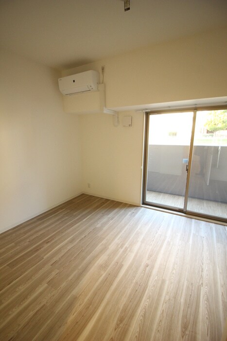 物件内観写真15　(居室)