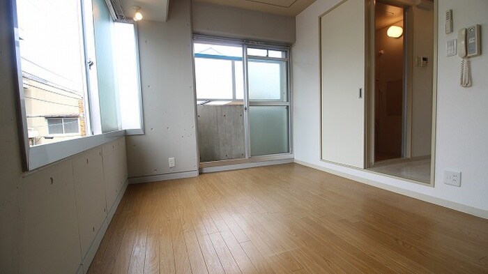 物件内観写真10　(居室)