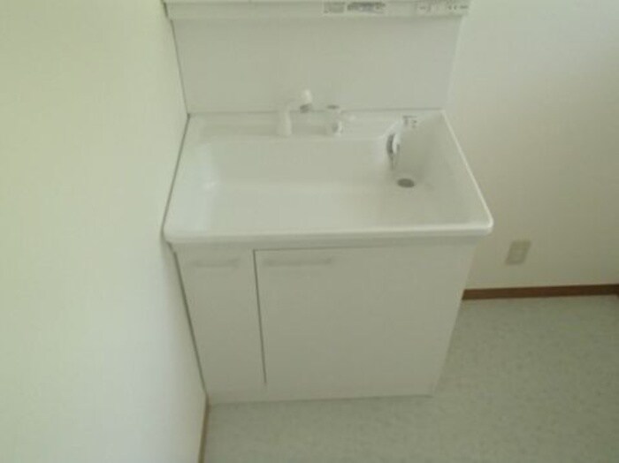 物件内観写真11　(洗面)