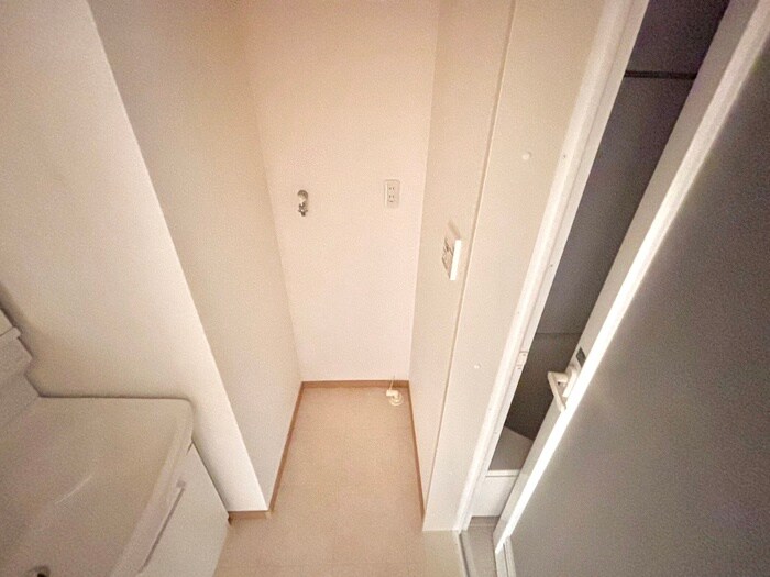 物件内観写真11　(洗濯機置場)
