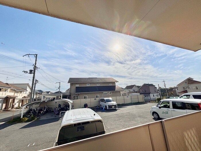 物件内観写真17　(室内からの展望)