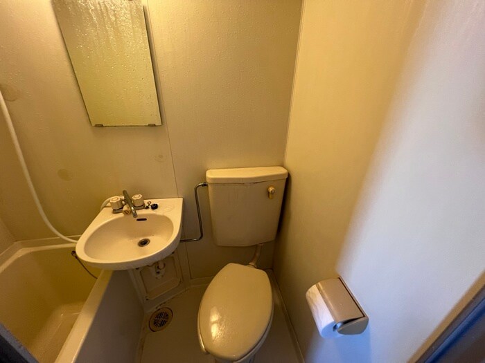 物件内観写真12　(トイレ)