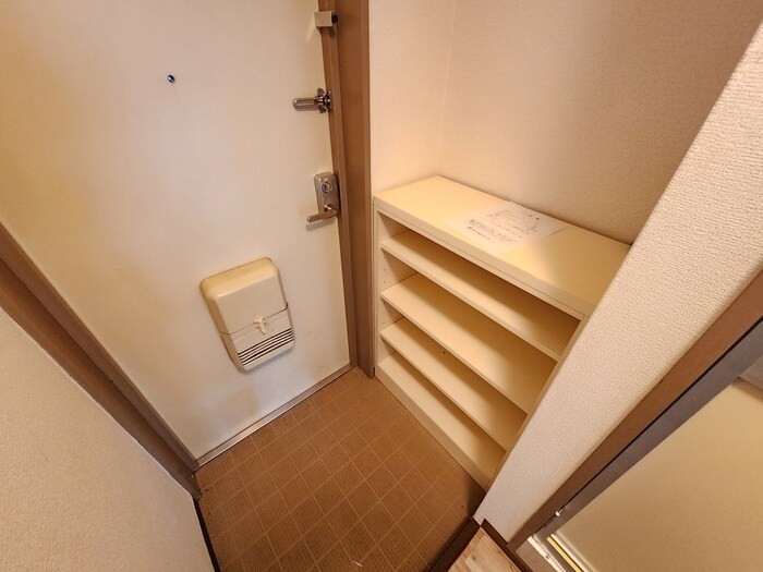 物件内観写真12　(靴箱)