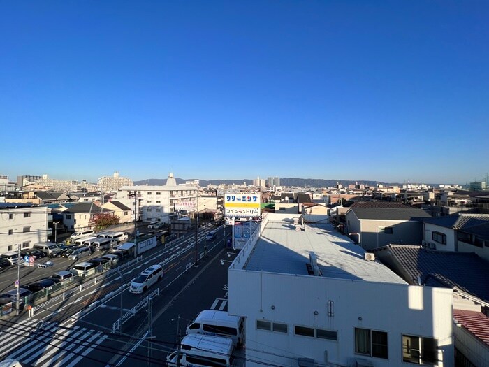 物件内観写真17　(室内からの展望)