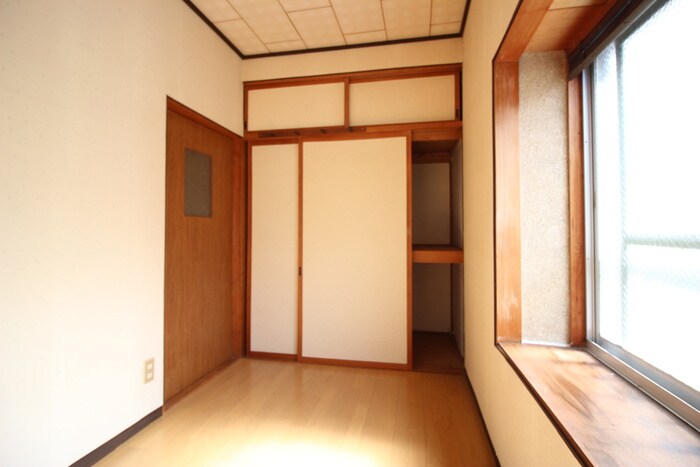 物件内観写真7　(収納)