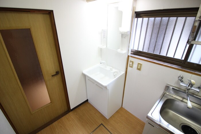 物件内観写真10　(洗面)