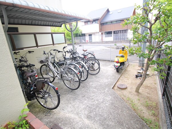 駐輪場