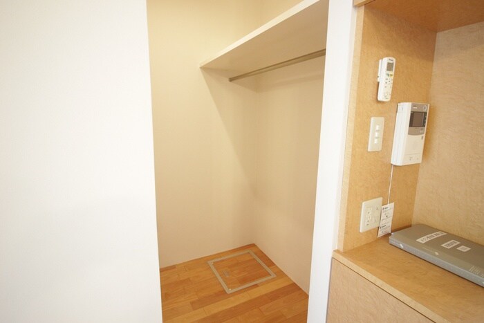 物件内観写真15　(収納)