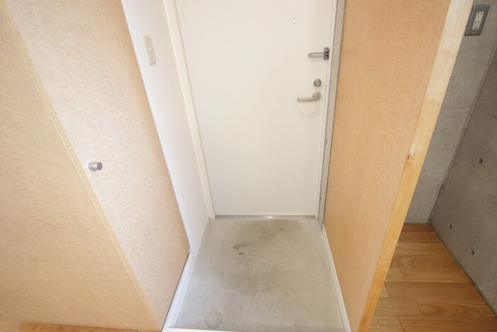 物件内観写真19　(玄関)