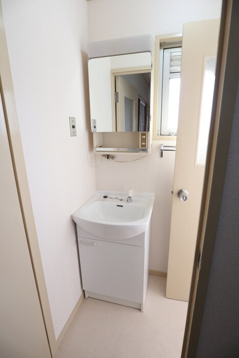 物件内観写真14　(洗面)