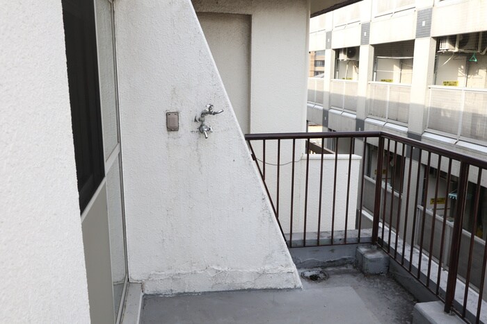 物件内観写真18　(洗濯機置場)