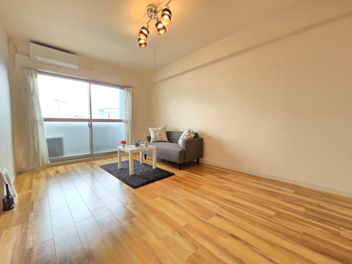 物件内観写真10　(居室)