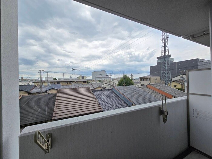 物件内観写真21　(室内からの展望)