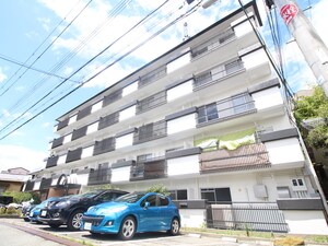 コアロ－ド桃山台外観写真
