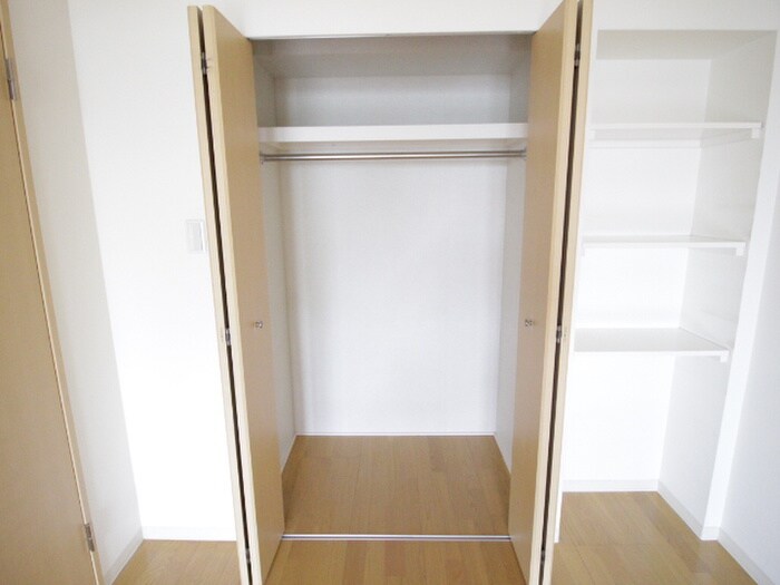 物件内観写真16　(収納)