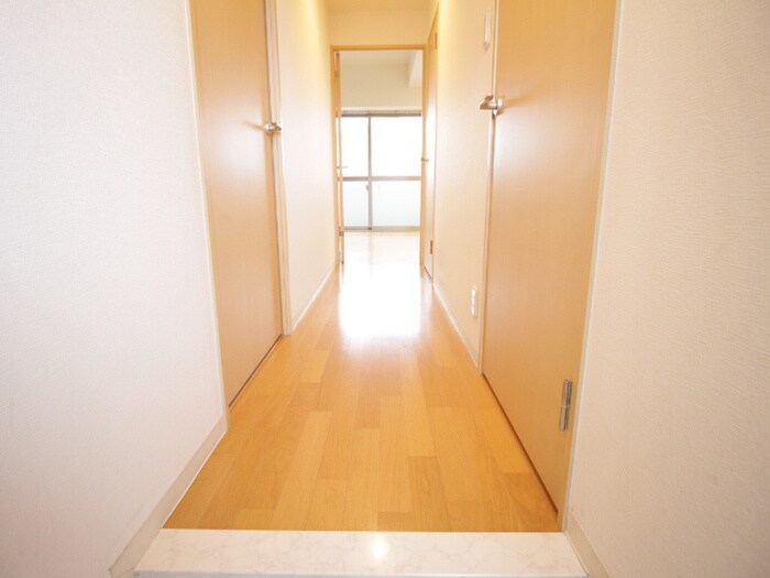 物件内観写真22　(廊下)