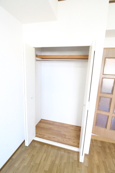 物件内観写真15　(収納)