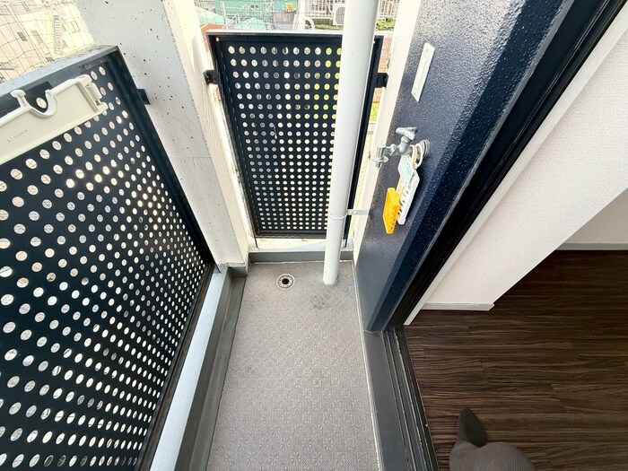 物件内観写真11　(洗濯機置場)