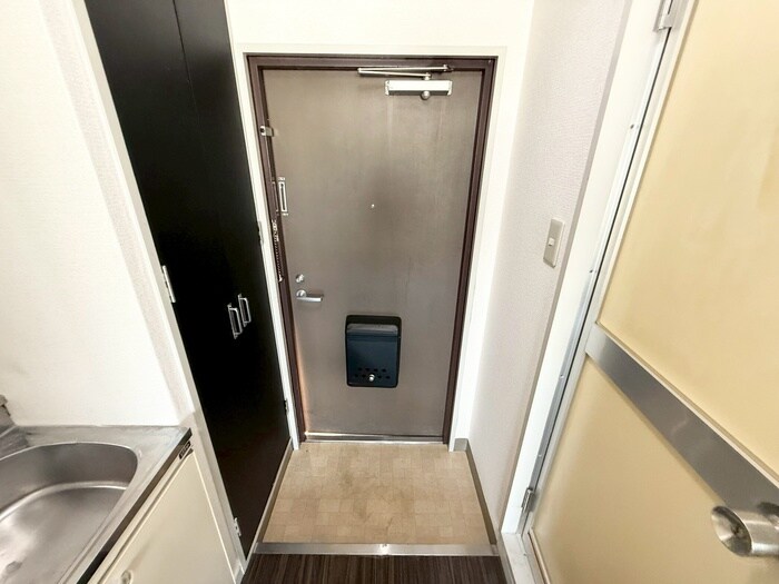 物件内観写真19　(玄関)