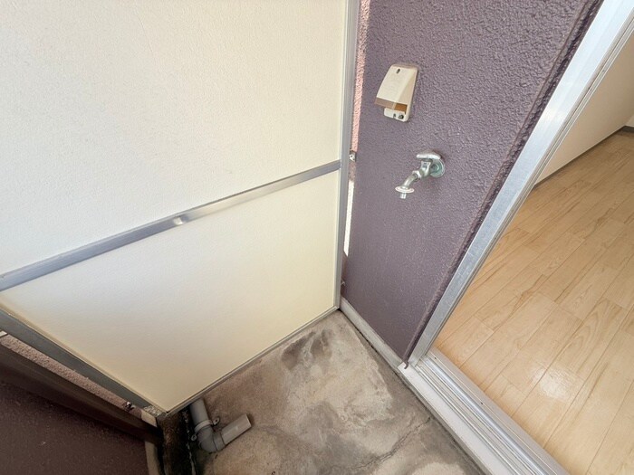 物件内観写真14　(洗濯機置場)