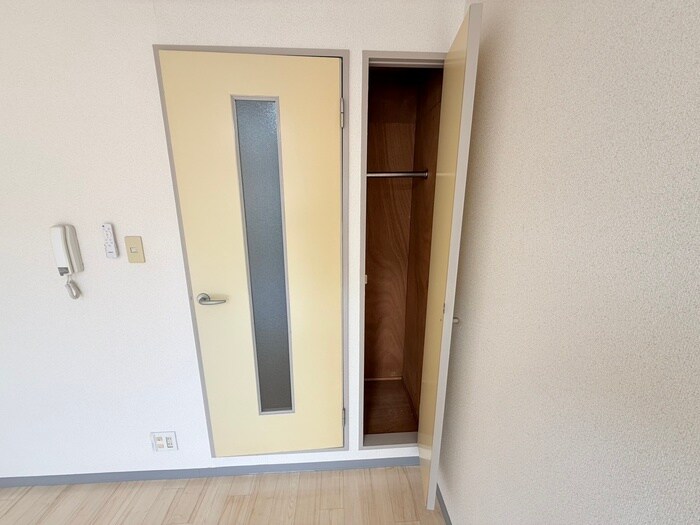 物件内観写真15　(収納)