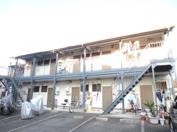 物件外観写真2　(駐車場)