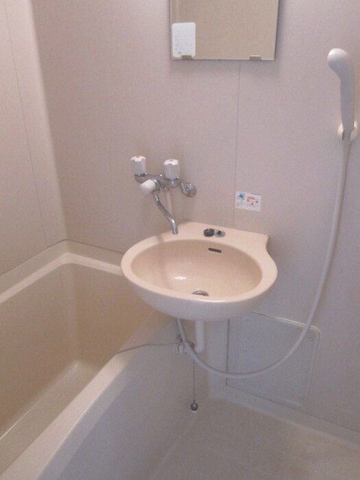 物件内観写真10　(バス／シャワールーム等)