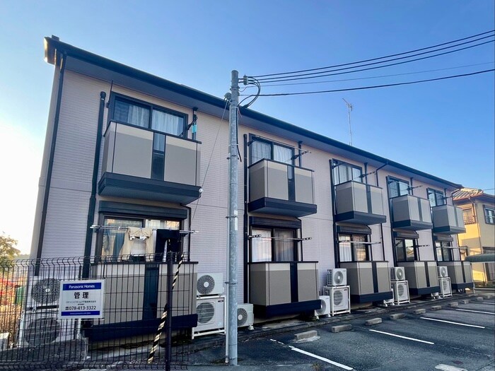 セジュ－ル春日の物件外観写真