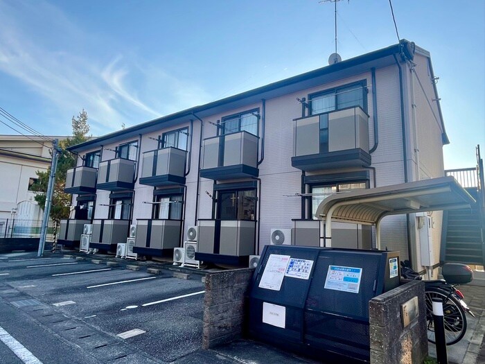 セジュ－ル春日の物件外観写真