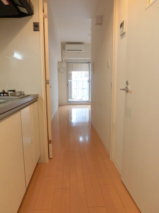 物件内観写真13　(廊下)