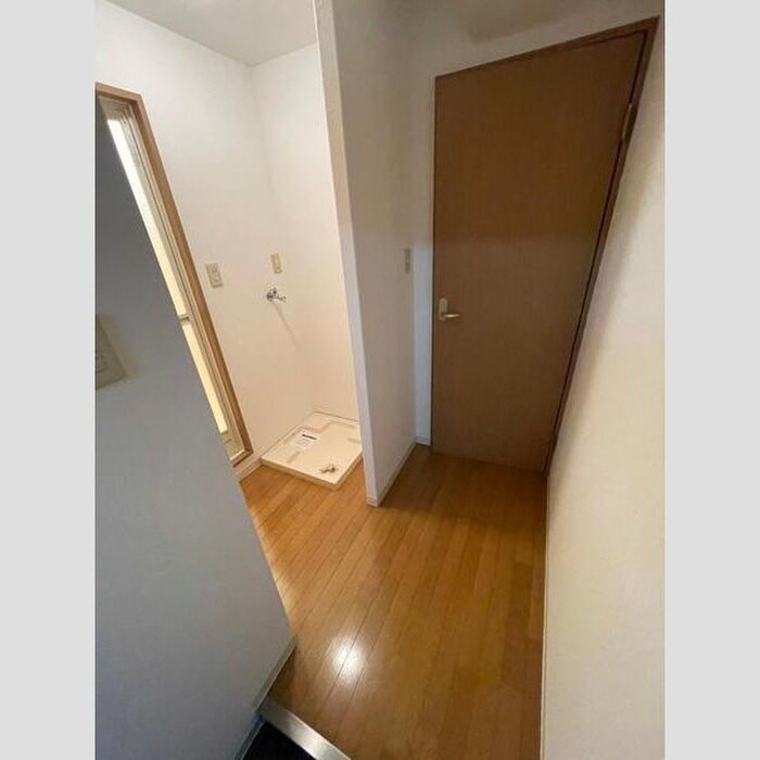 物件内観写真10　(廊下)