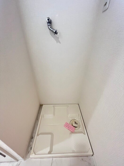 物件内観写真20　(洗濯機置場)