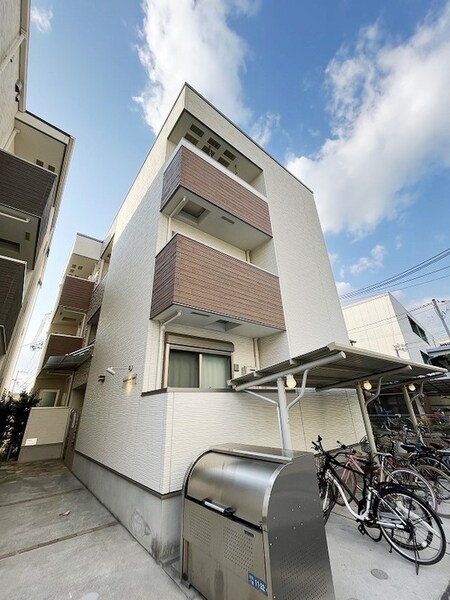 フジパレス中宮Ⅱ番館外観写真