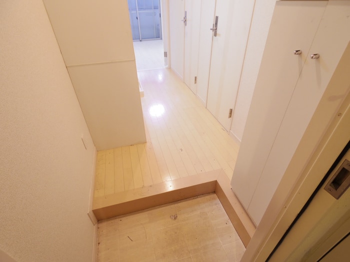 物件内観写真20　(玄関)