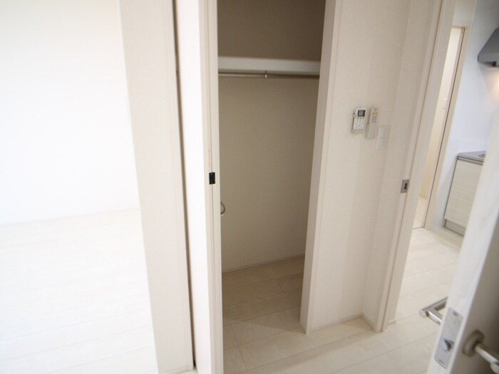 物件内観写真15　(収納)