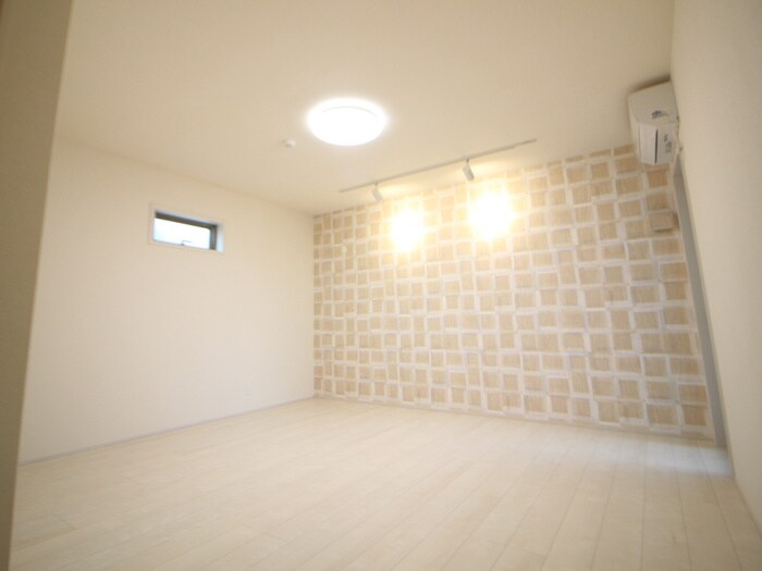 物件内観写真21　(居室)