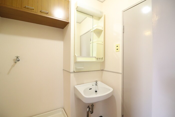 物件内観写真8　(洗面)