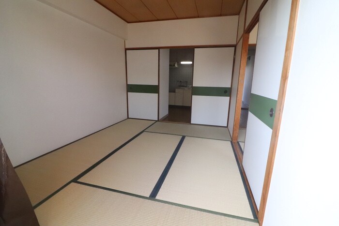 物件内観写真13　(居室)