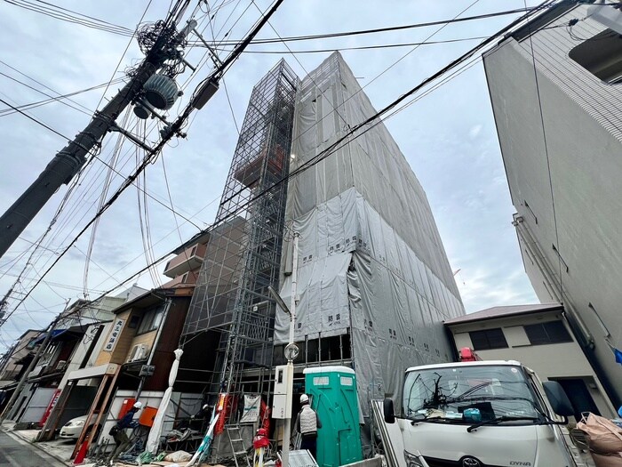 物件外観写真1　(建築中)