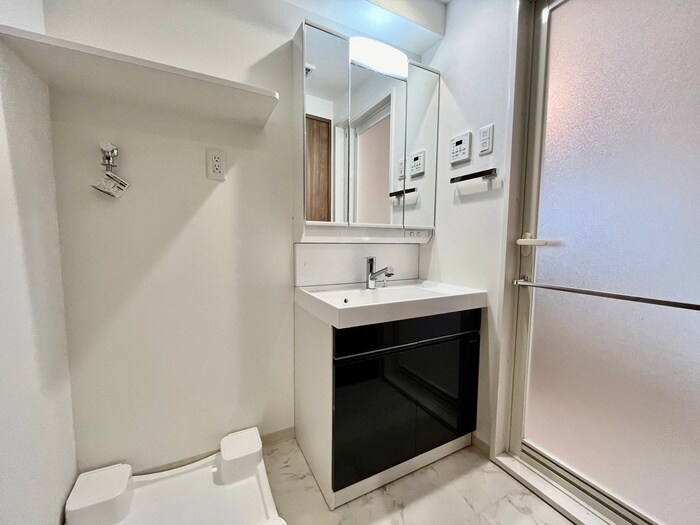 物件内観写真7　(洗面)