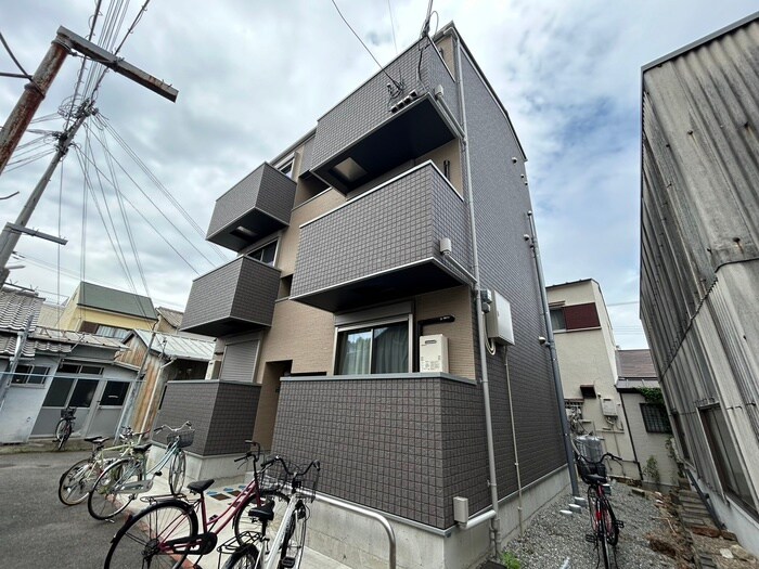 物件外観写真2　(外観写真)