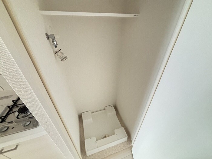 物件内観写真18　(洗濯機置場)