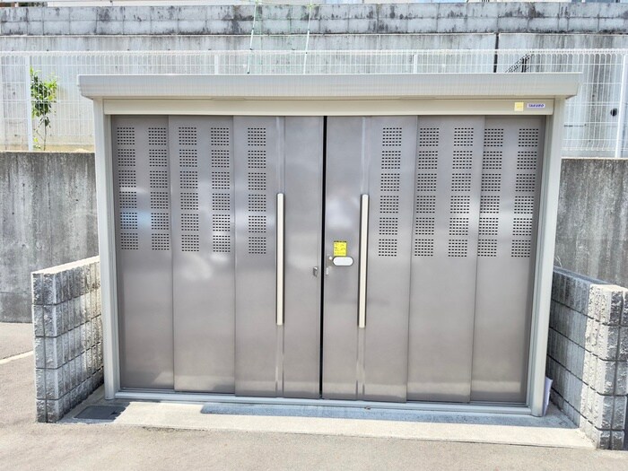 物件外観写真4　(建物設備)