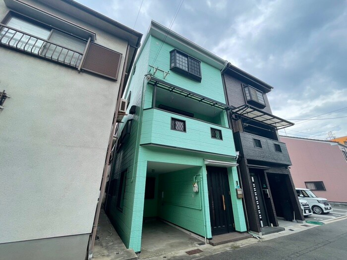 物件外観写真1　(外観写真)