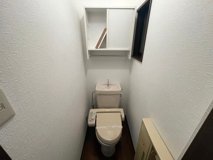 物件内観写真15　(トイレ)