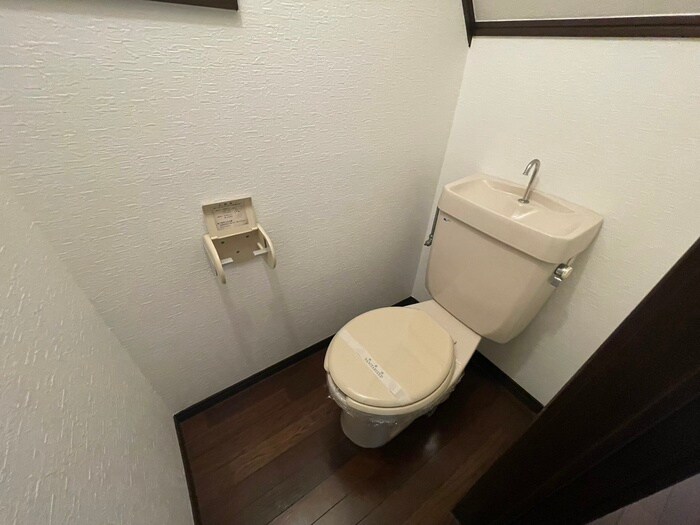 物件内観写真16　(トイレ)