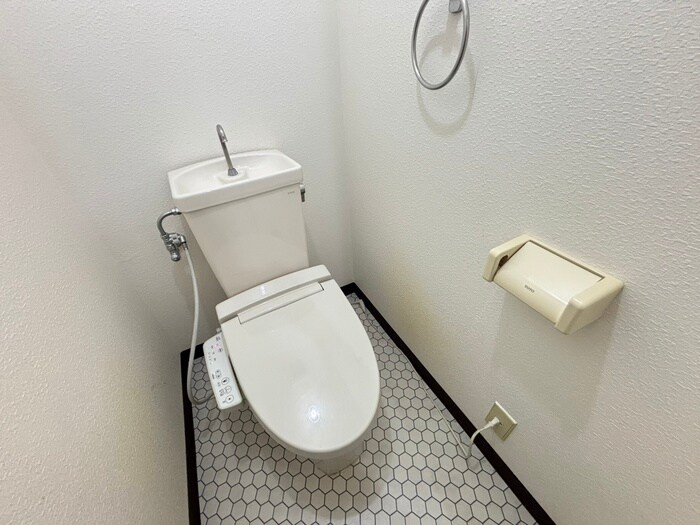 物件内観写真12　(トイレ)