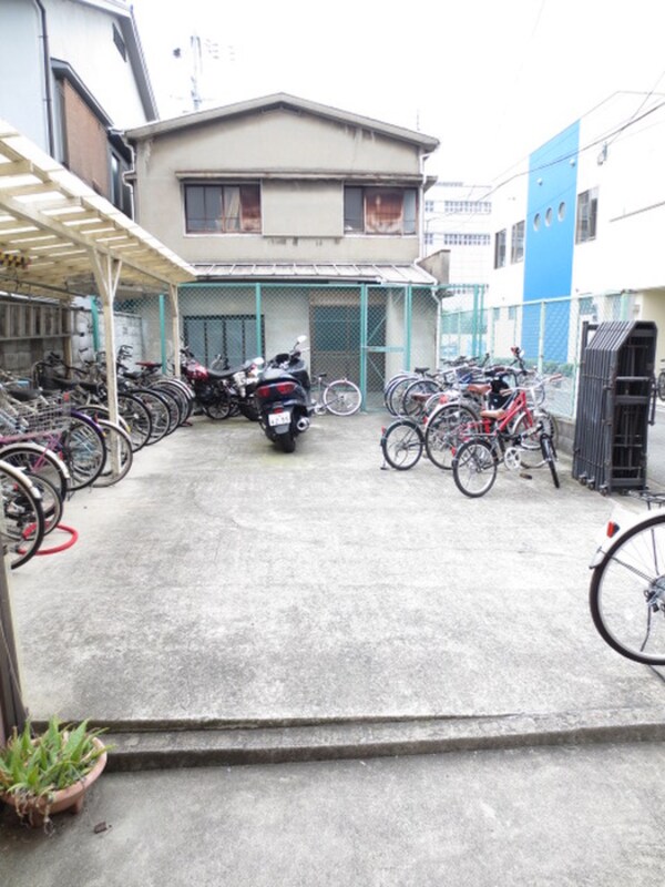 駐輪場
