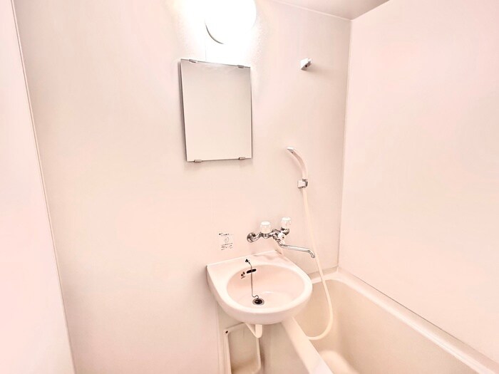 物件内観写真12　(洗面)